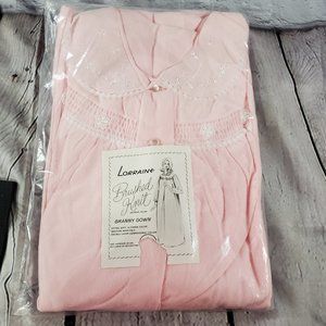 Vintage night gown "Granny Gown" size small Lorraine